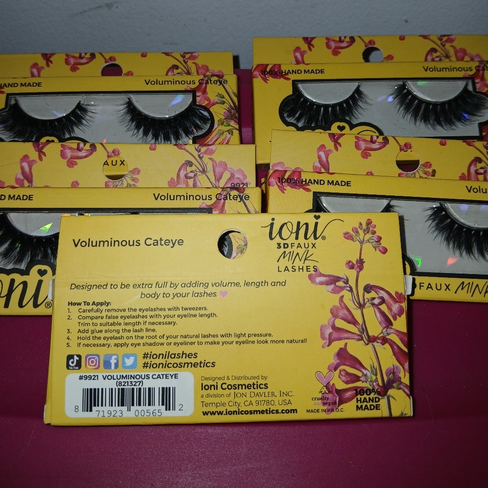 Lashes - Picture 2 of 2